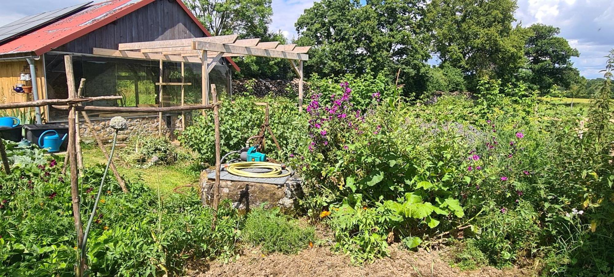 Villa Roulotte A La Ferme Buissonniere La Lande-de-Louge Exterior foto